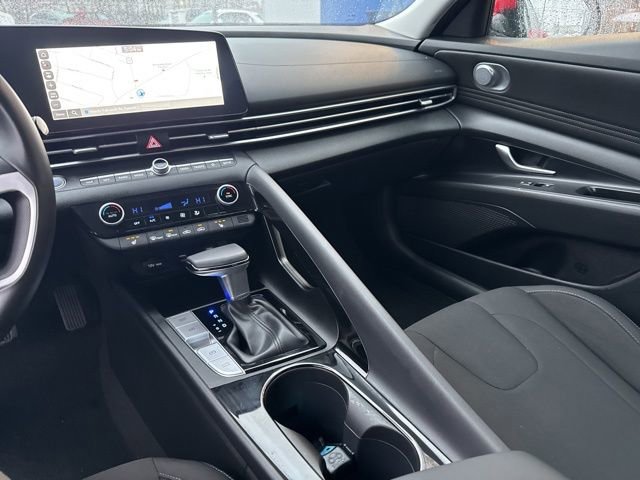 Used 2023 Hyundai Elantra SEL w/ Convenience Package image 36