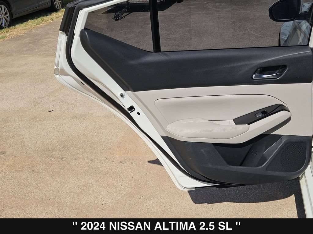 Used 2024 Nissan Altima 2.5 SL FWD image 18