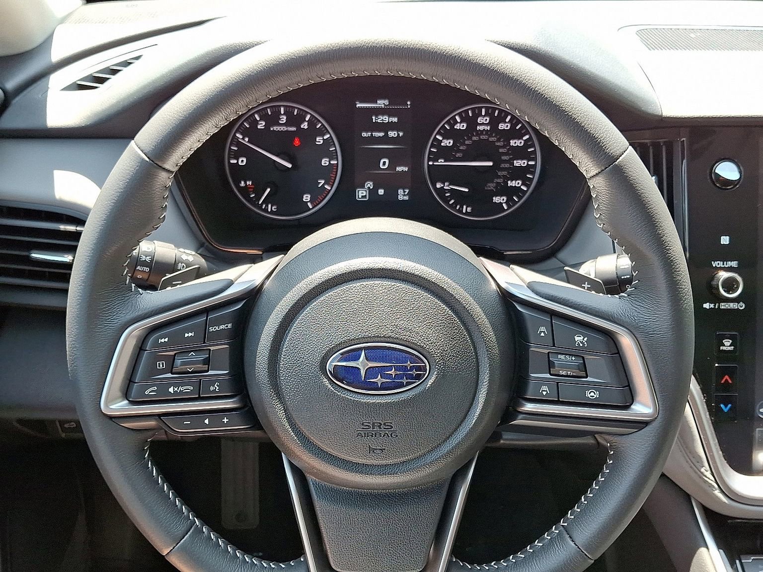 Used 2025 Subaru Outback Premium image 11