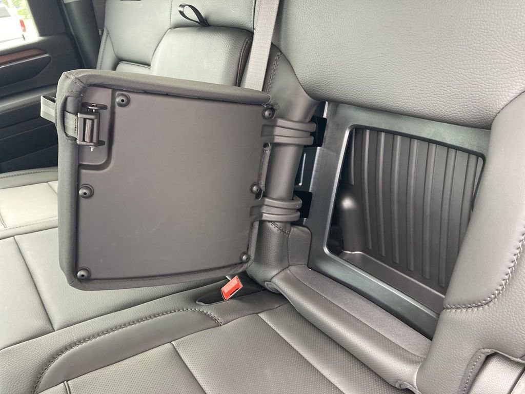 New 2024 GMC Sierra 2500 Denali w/ Technology Package image 32