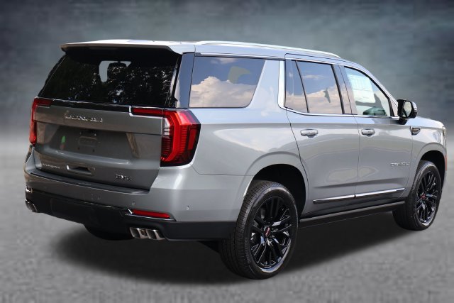 New 2026 GMC Yukon Denali Ultimate w/ LPO, Floor Liner Package AWD/4WD image 3