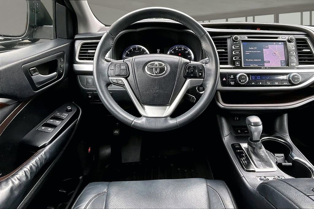 Used 2015 Toyota Highlander Limited FWD image 5