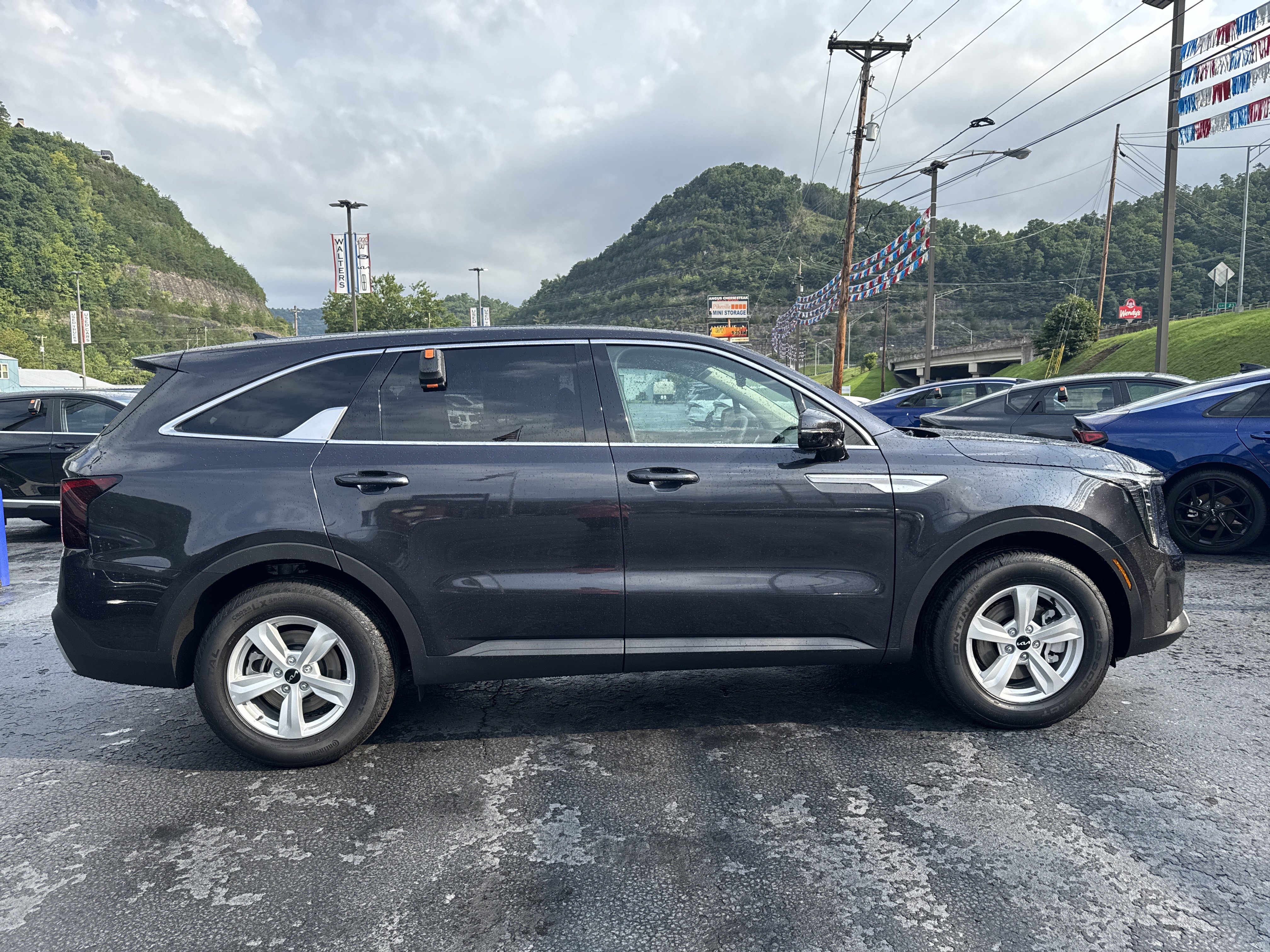 New 2026 Kia Sorento LX FWD image 8