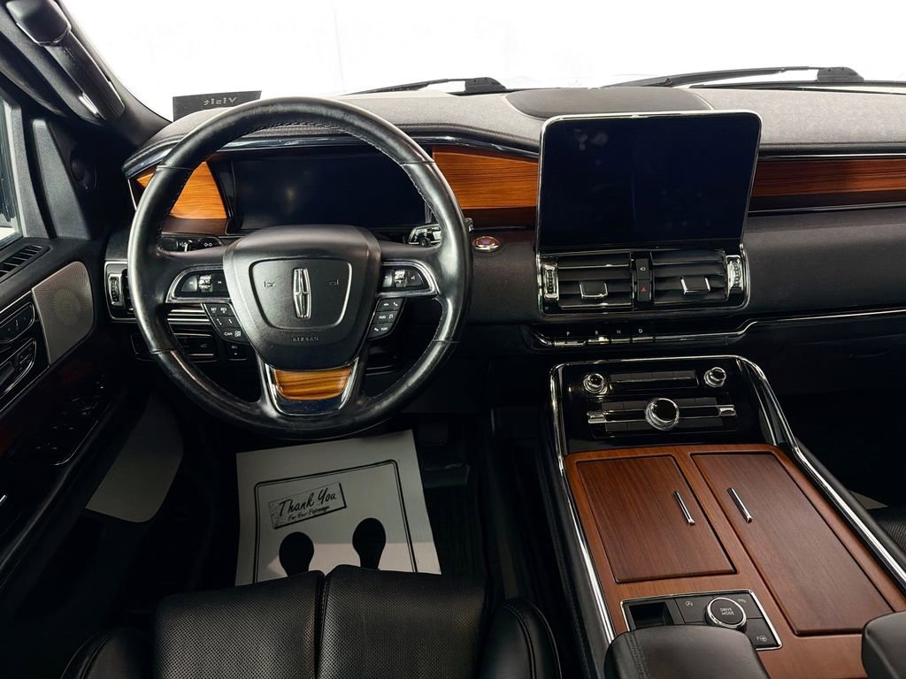 Used 2019 Lincoln Navigator Reserve image 22