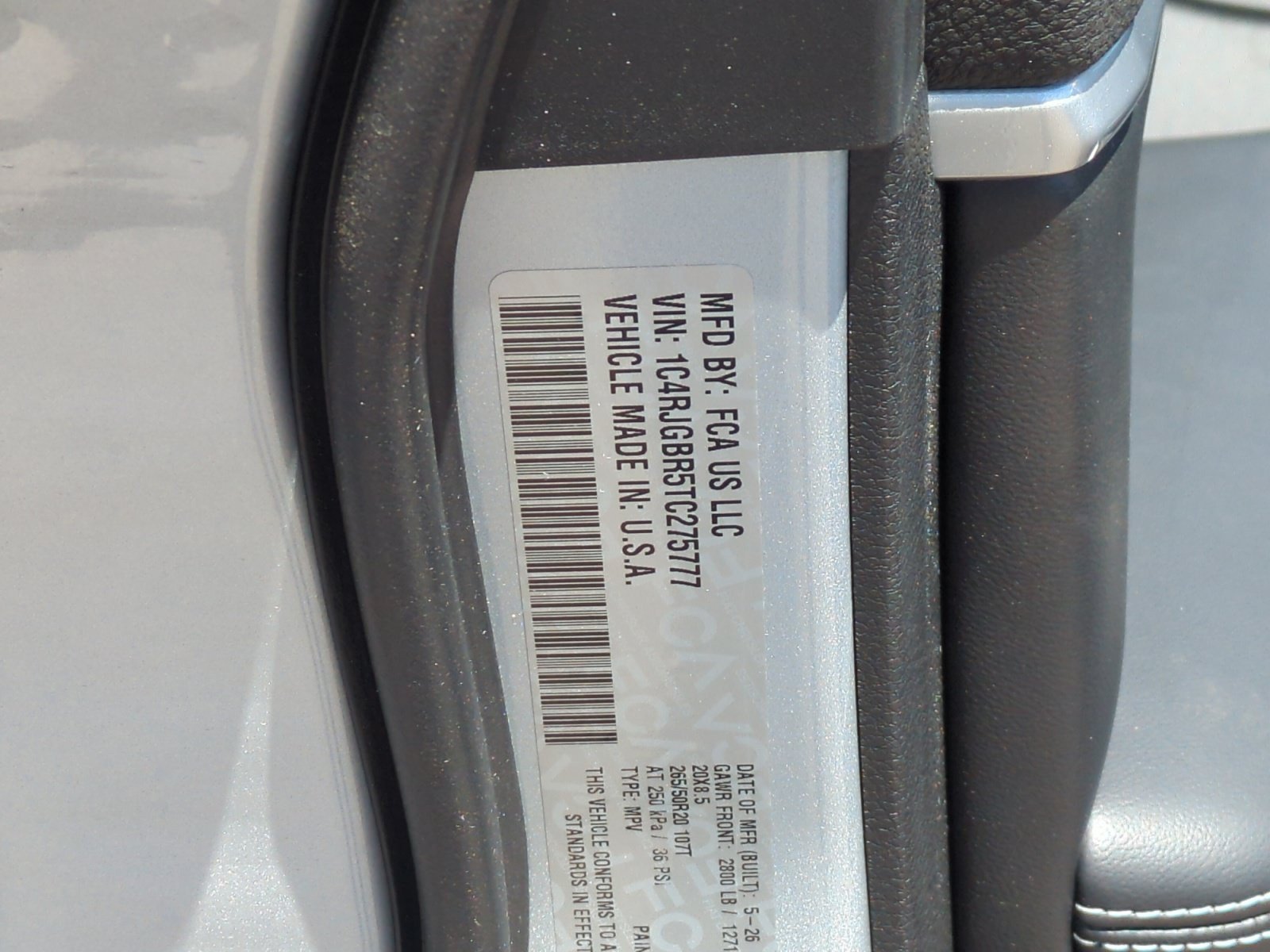 New 2026 Jeep Grand Cherokee Limited w/ Luxury Tech Group II RWD image 25