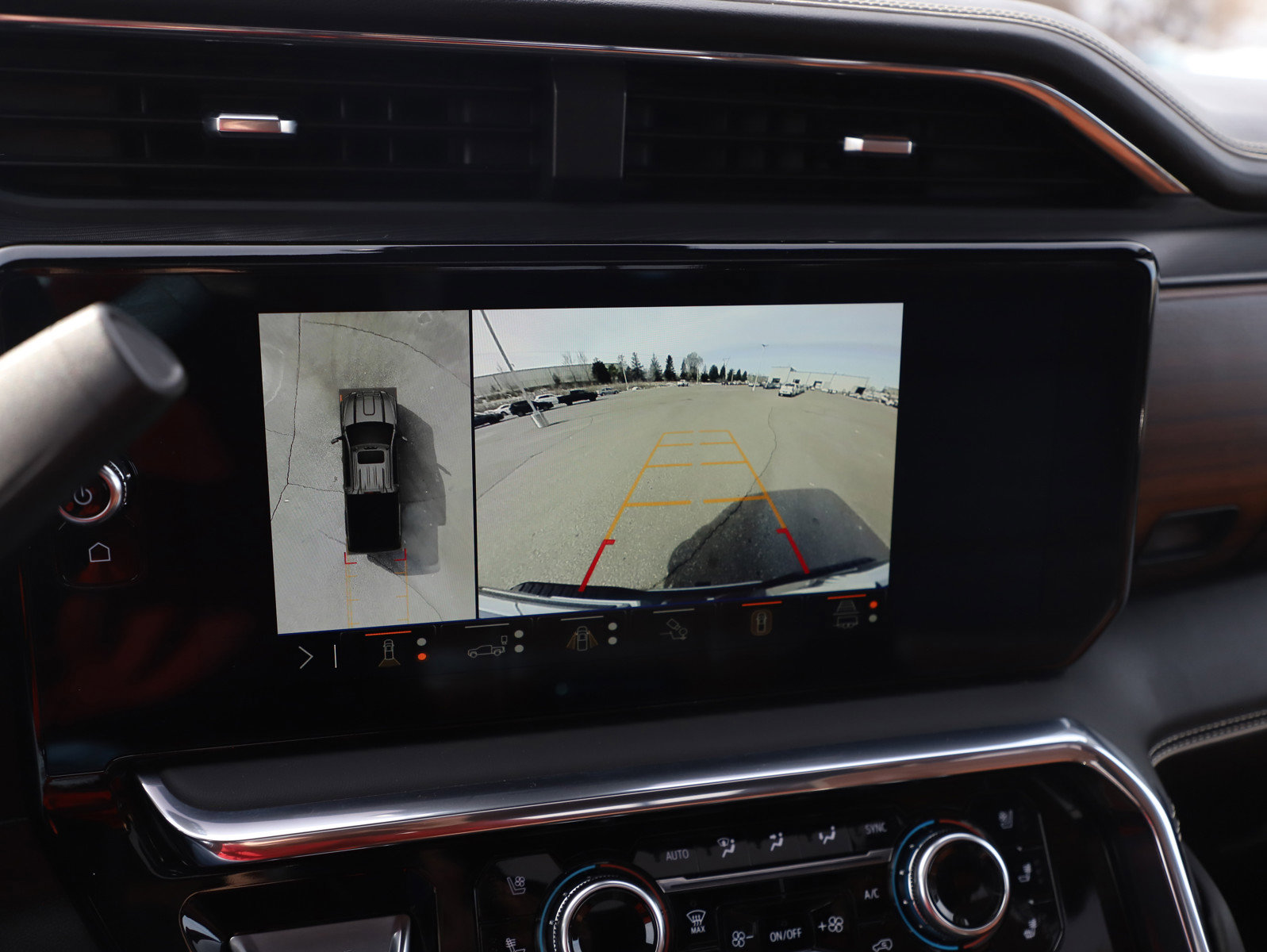Used 2025 GMC Sierra 2500 Denali Ultimate image 22