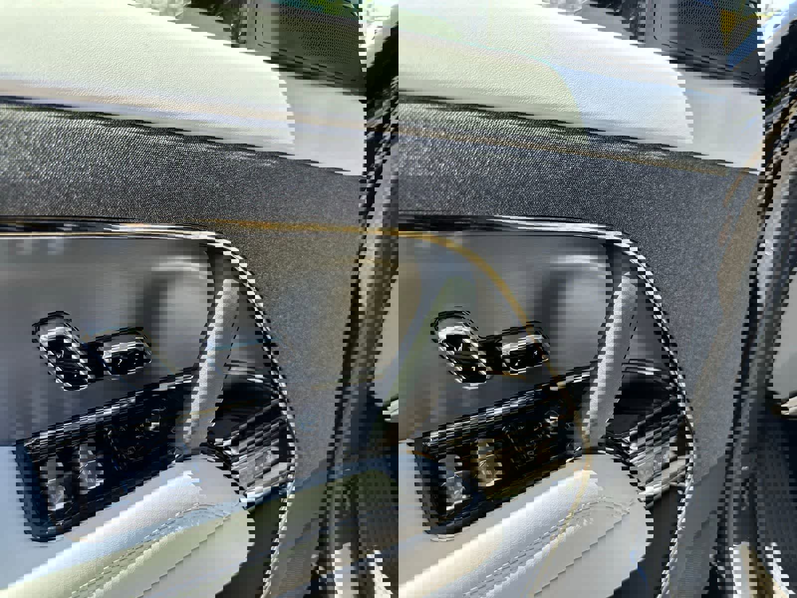 Used 2024 Land Rover Range Rover Sport SE image 21