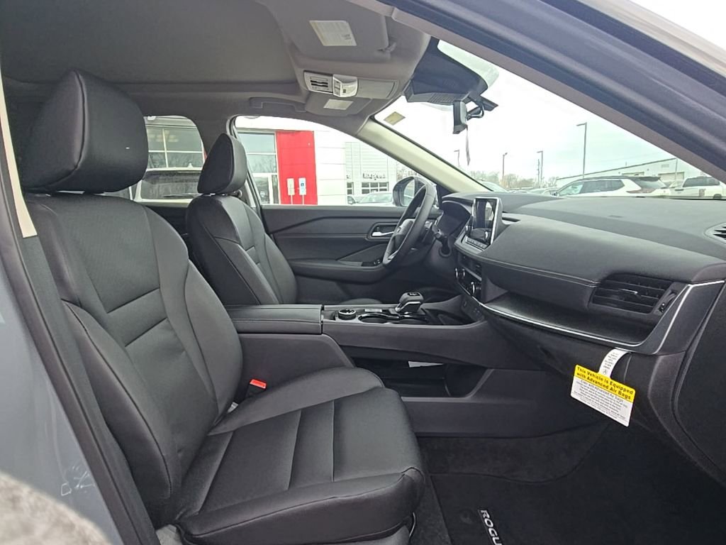 New 2026 Nissan Rogue SV image 25