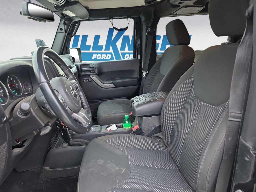 Used 2016 Jeep Wrangler Sport AWD/4WD image 9