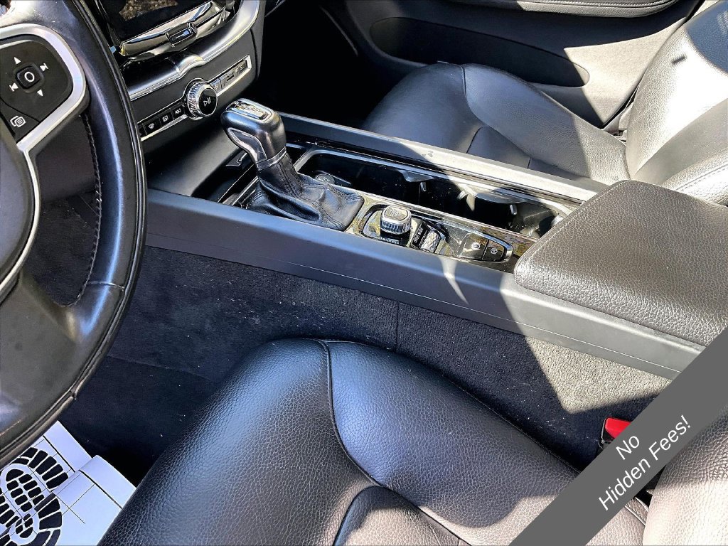 Used 2018 Volvo XC60 T6 Momentum w/ Convenience Package AWD/4WD image 12