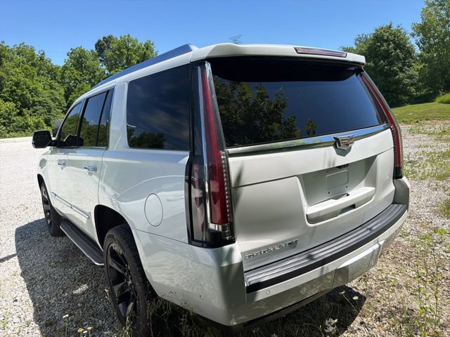 Used 2017 Cadillac Escalade Luxury AWD/4WD image 6