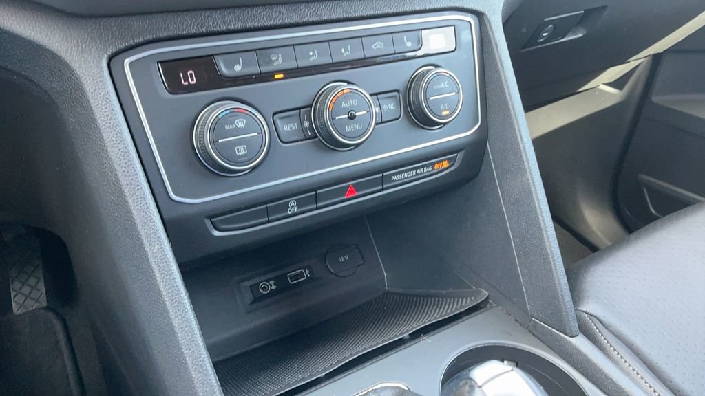 Used 2019 Volkswagen Atlas SE w/ Towing Package image 24