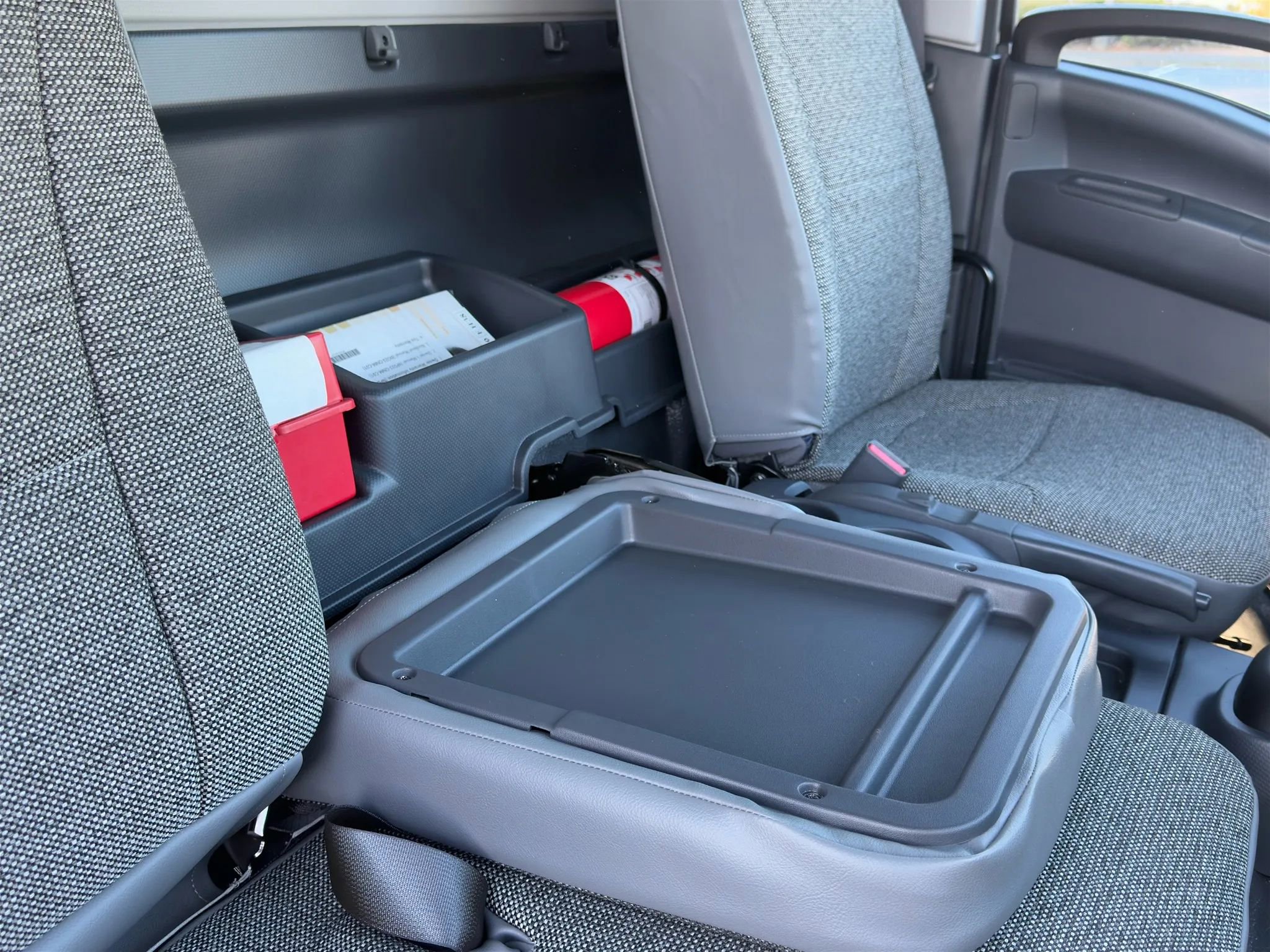 Used 2023 Isuzu NPR image 13