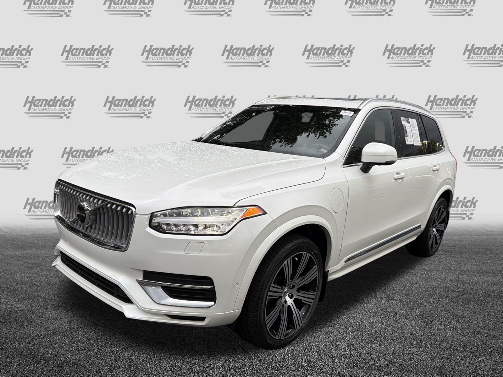 Certified 2024 Volvo XC90 T8 Plus w/ Protection Package Premier AWD/4WD image 5