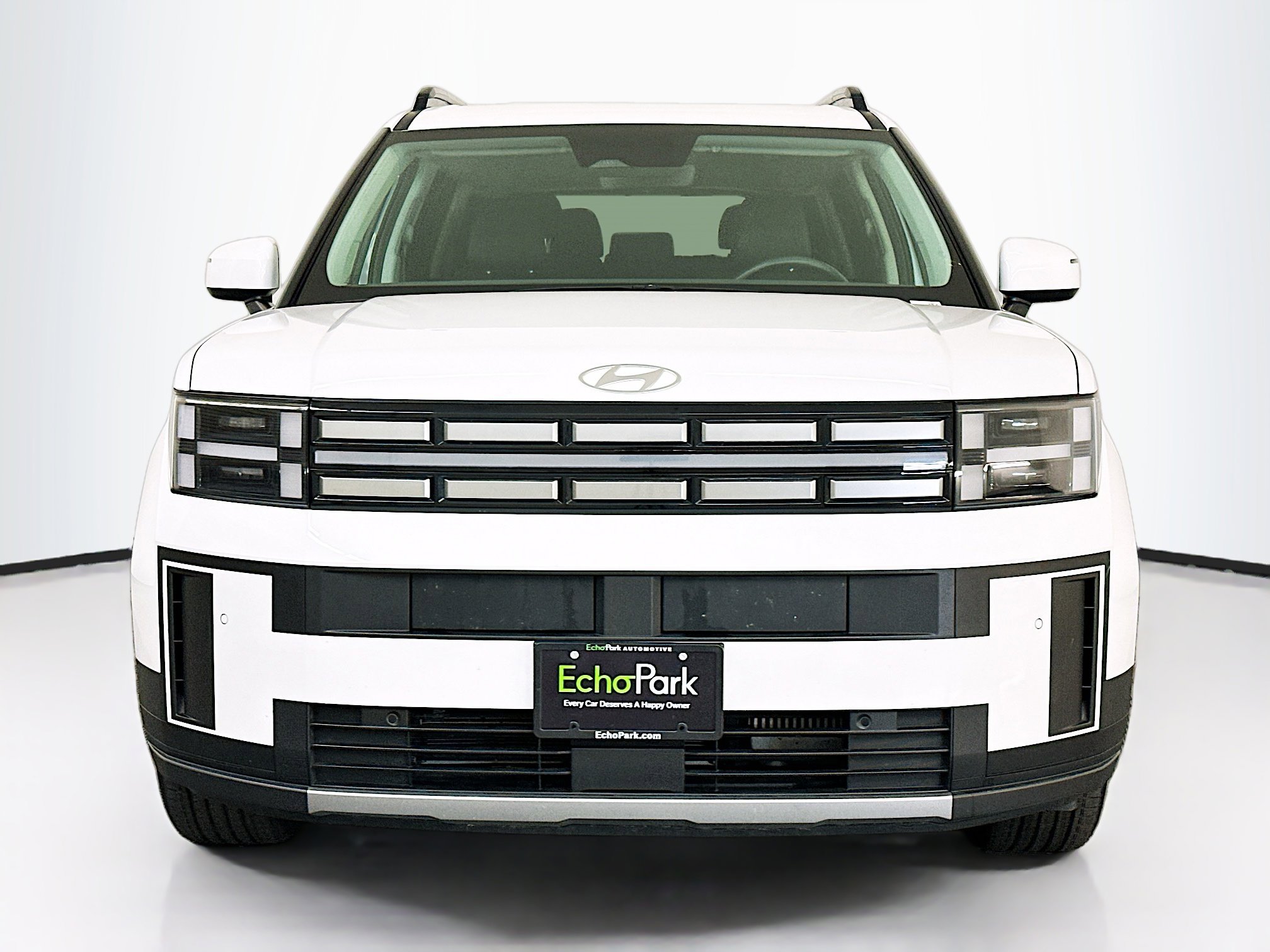 Used 2025 Hyundai Santa Fe SEL image 2