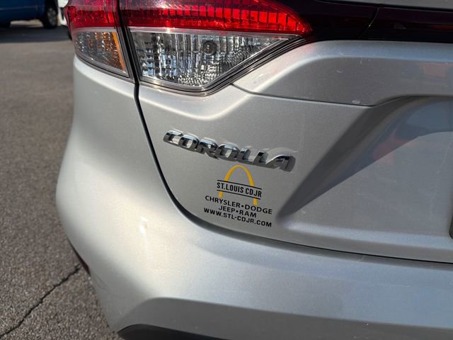 Used 2025 Toyota Corolla LE FWD image 40