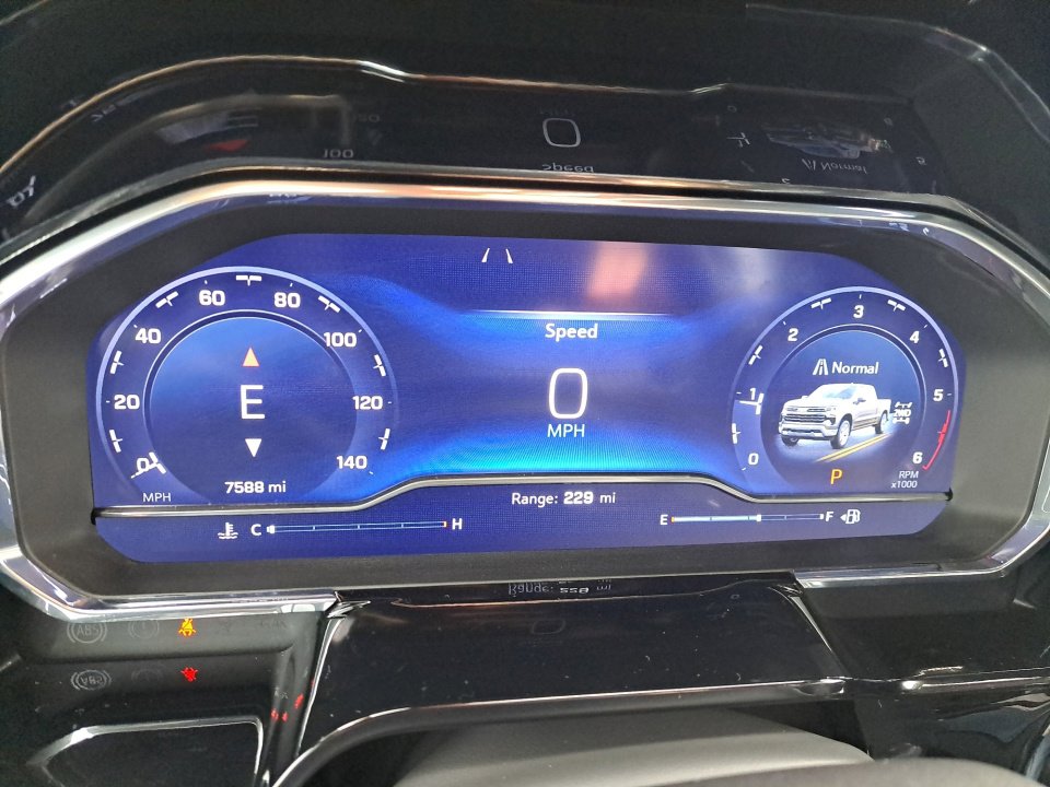 Certified 2025 Chevrolet Silverado 1500 LTZ w/ LTZ Premium Package image 27