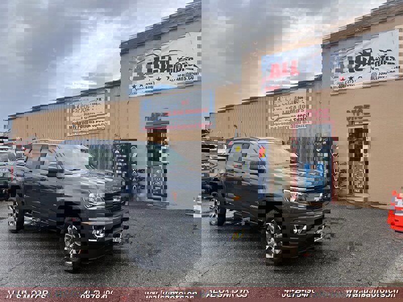 Used 2017 Chevrolet Colorado Z71 image 3