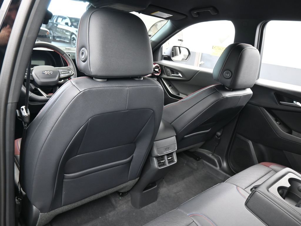 New 2026 Chevrolet Equinox RS FWD image 36