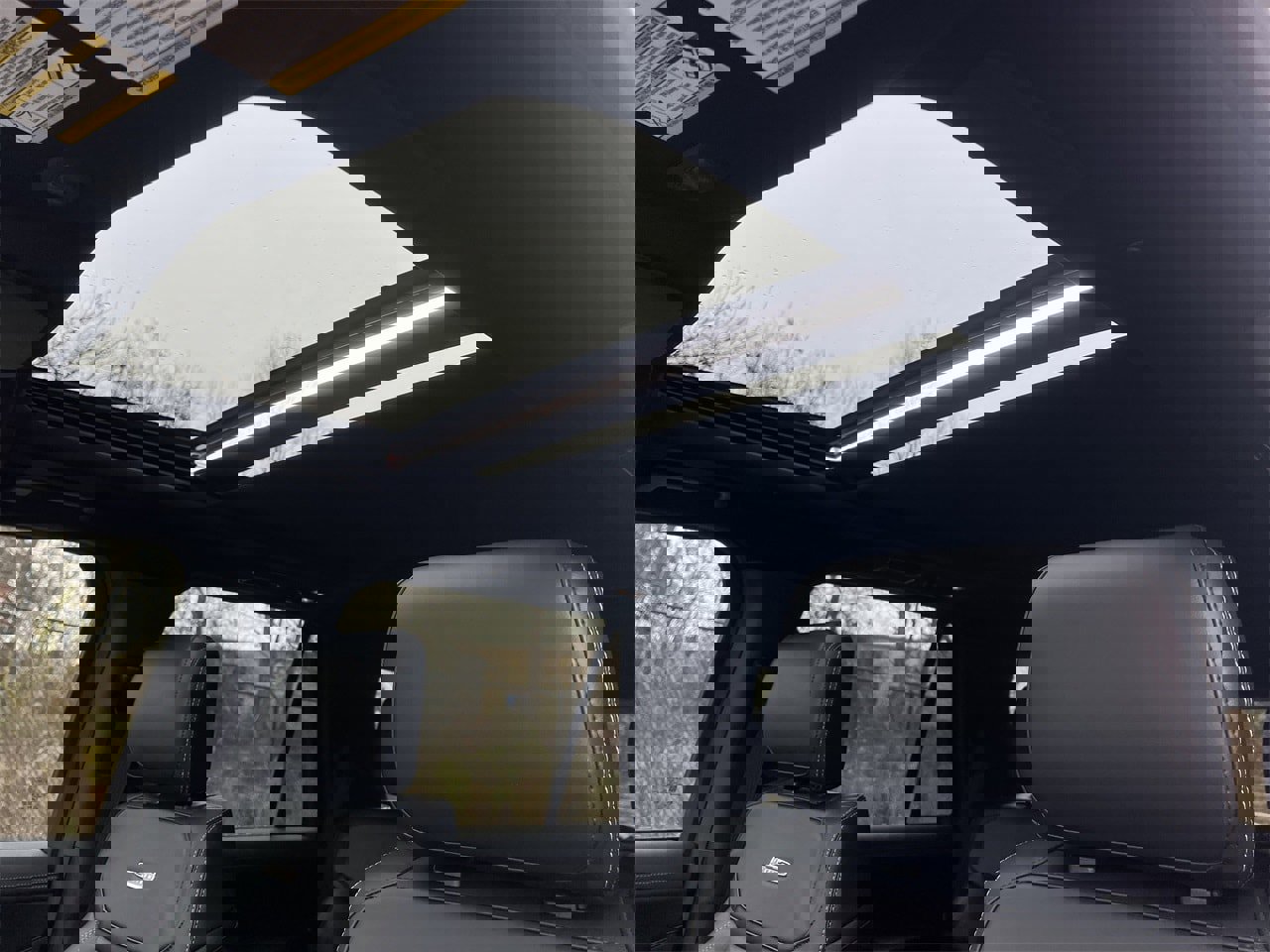 New 2025 Ford Expedition Platinum w/ Stealth Performance Package image 13