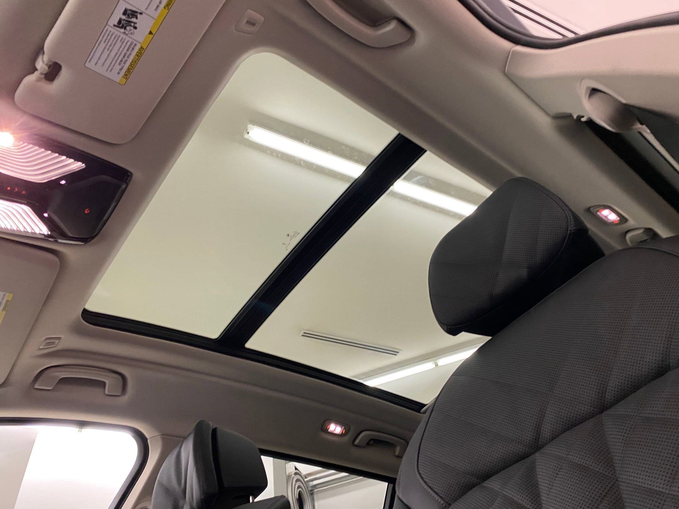 Used 2026 BMW X7 xDrive40i w/ Premium Package image 13