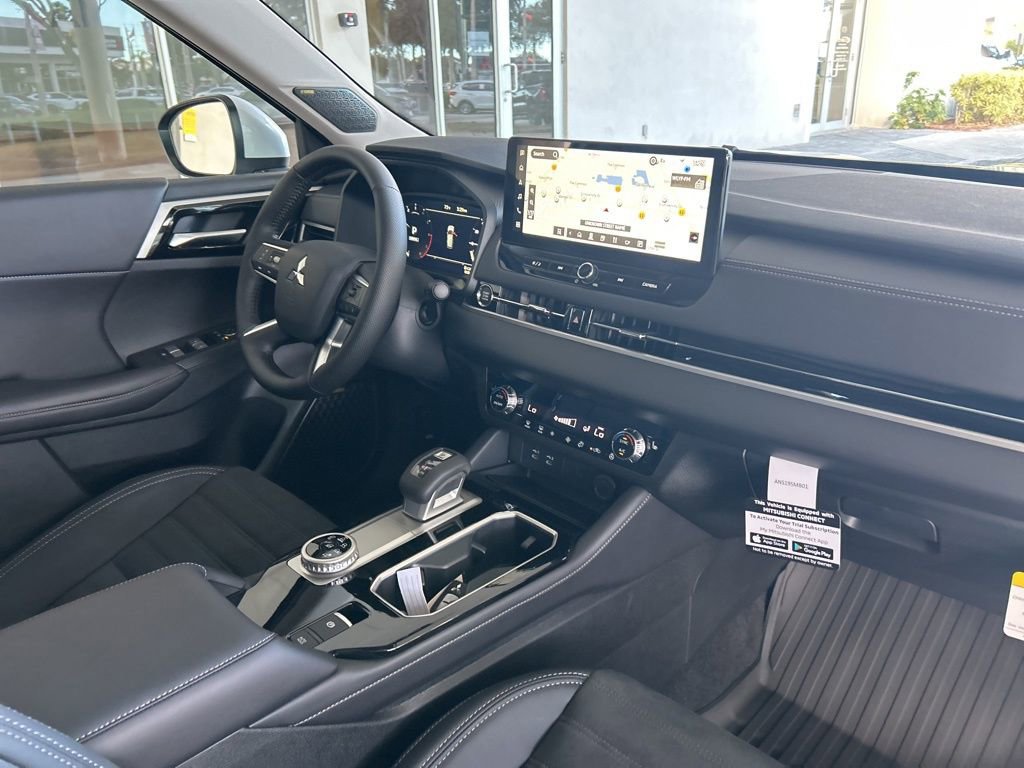 New 2026 Mitsubishi Outlander SE image 22