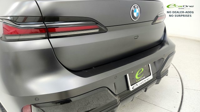 Used 2023 BMW 740i w/ Parking Assistance Package RWD image 26