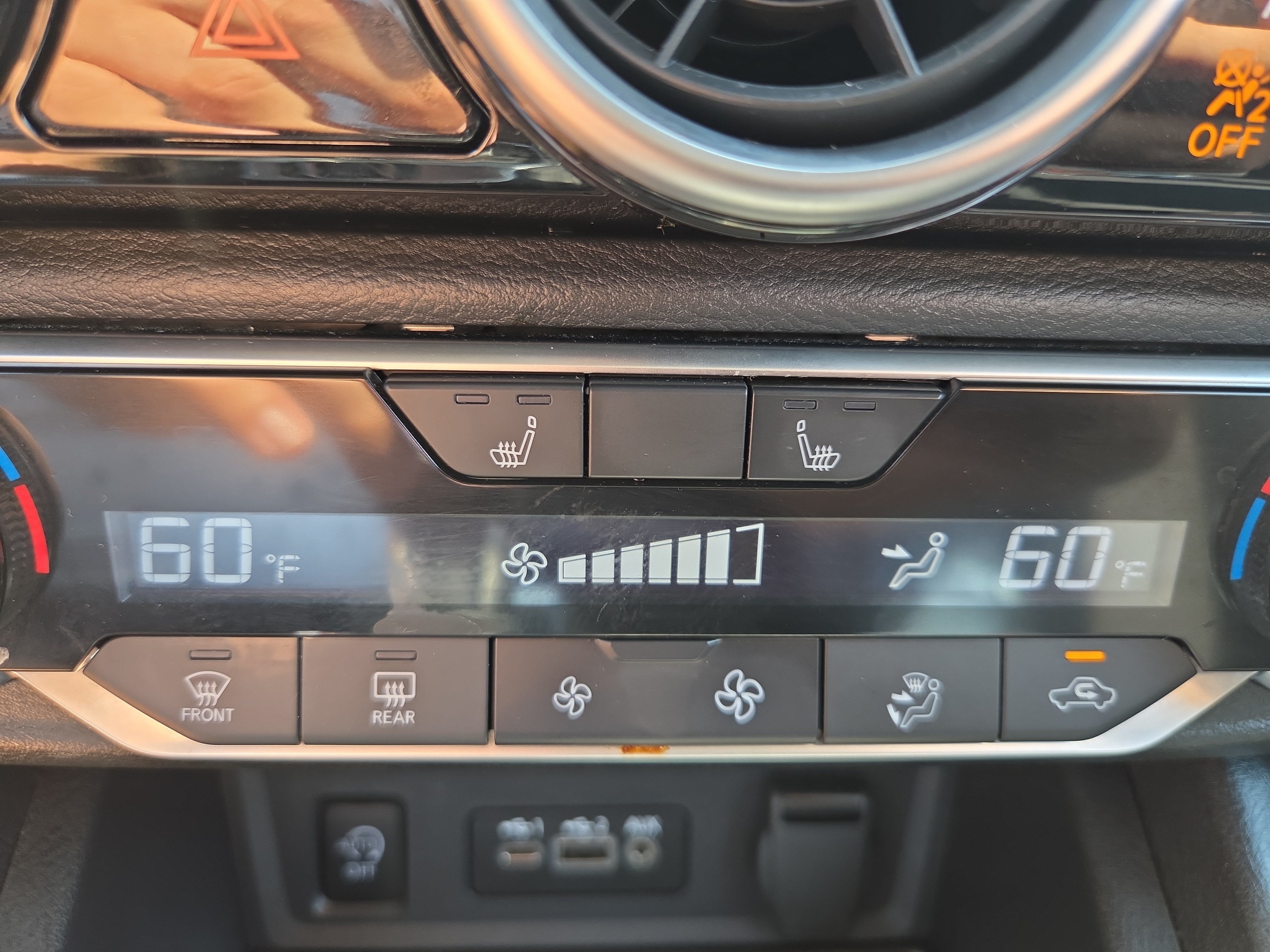 Used 2025 Nissan Sentra SR FWD image 17