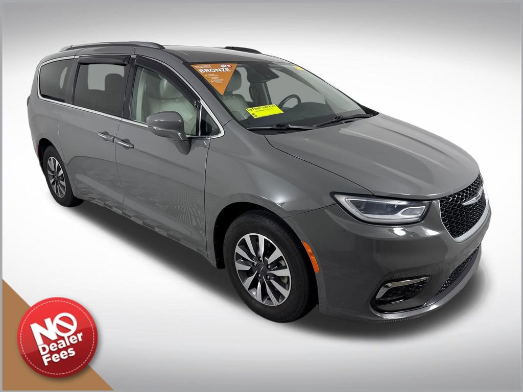 Used 2021 Chrysler Pacifica Touring-L