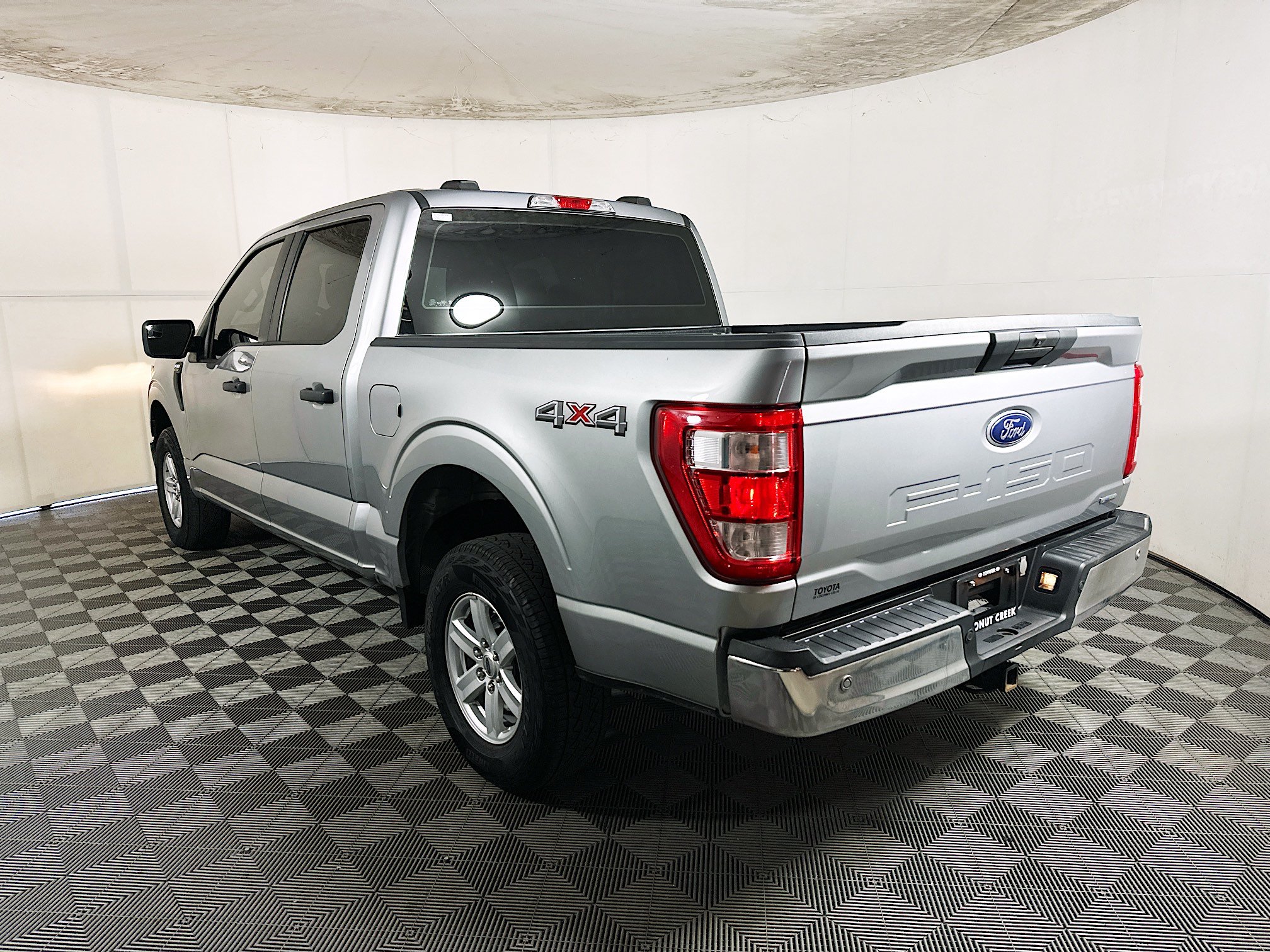 Used 2023 Ford F150 XL w/ XL Chrome Appearance Package AWD/4WD image 5