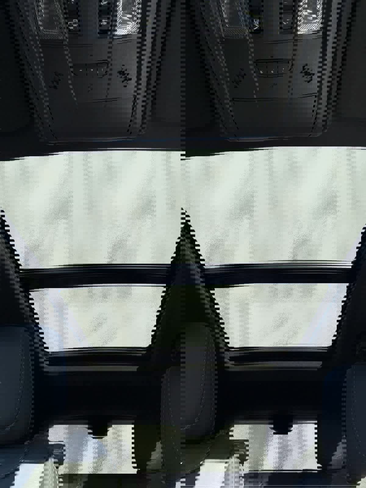 Used 2023 Cadillac XT4 Premium Luxury w/ Sun And Sound Package image 20