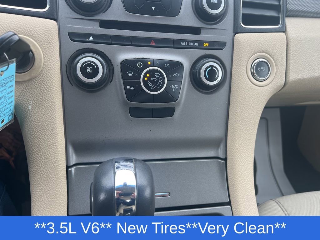 Used 2016 Ford Taurus SE FWD image 20
