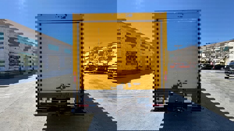 Used 2022 Ford E-350 and Econoline 350 Super Duty image 17