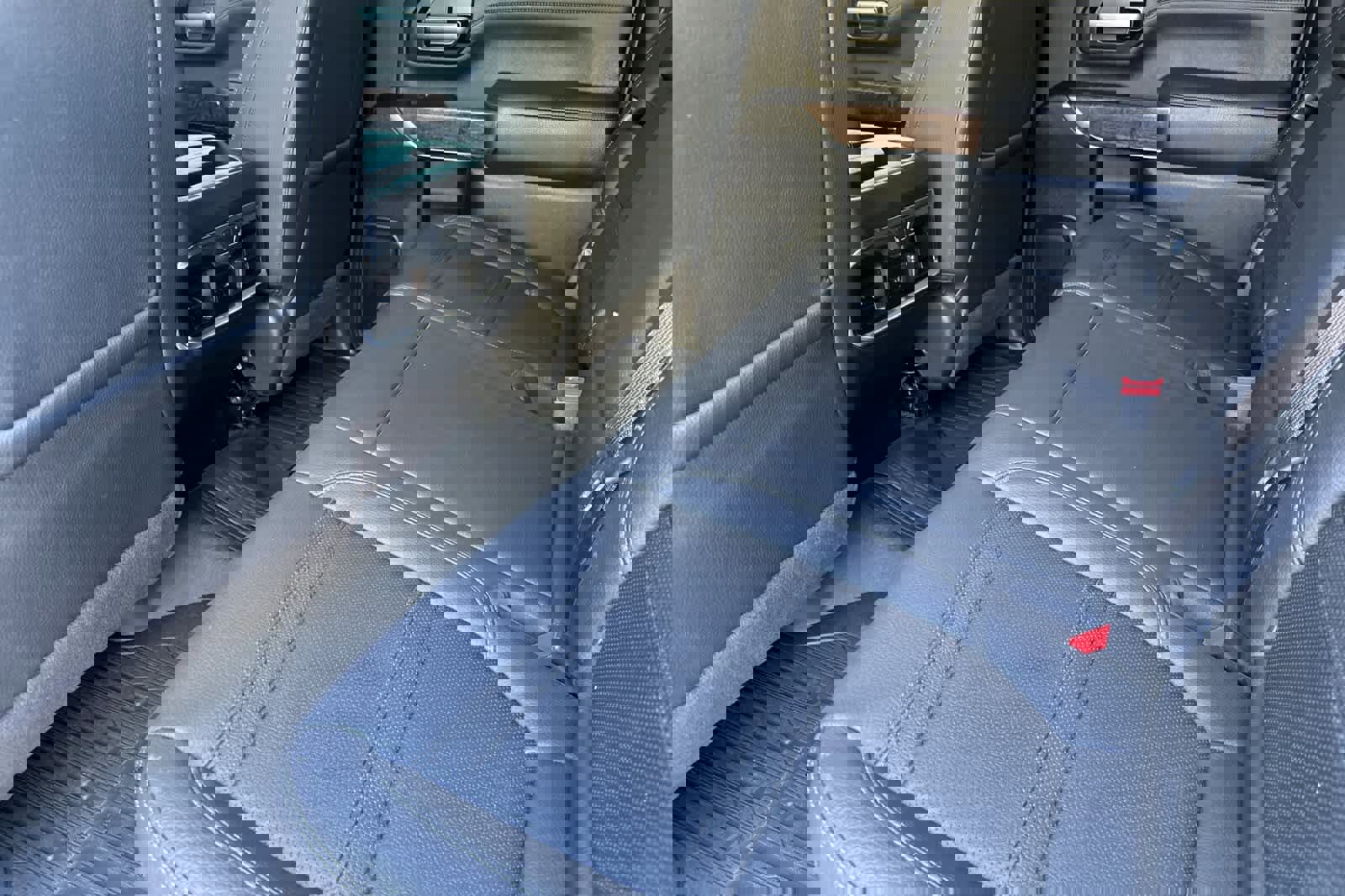 Used 2021 GMC Sierra 2500 Denali w/ Denali Ultimate Package image 4