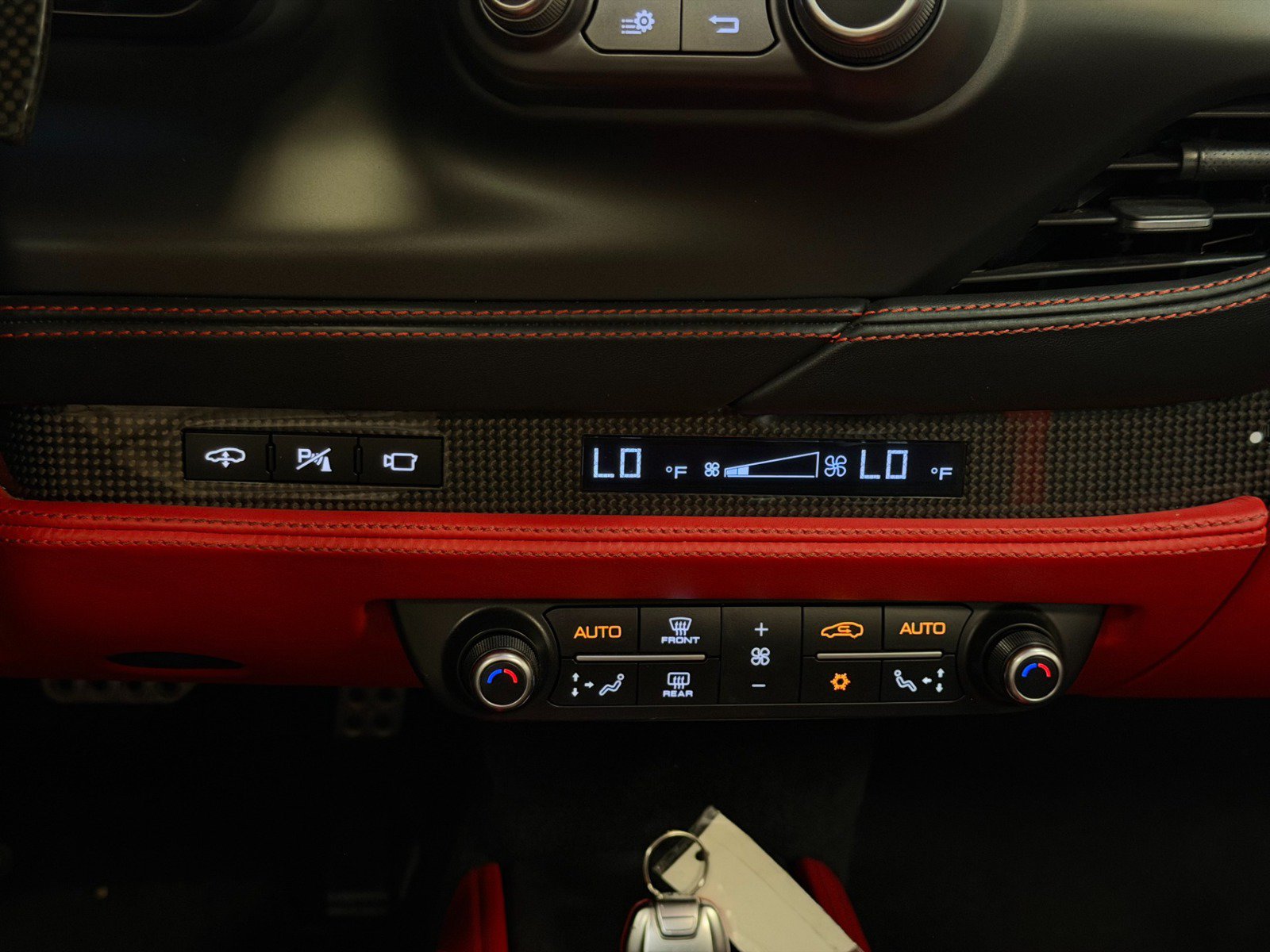 Used 2021 Ferrari F8 Tributo RWD image 24