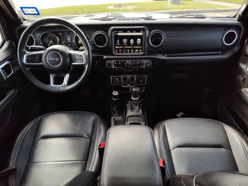 Used 2023 Jeep Wrangler Unlimited Sahara w/ Cold Weather Group AWD/4WD image 29