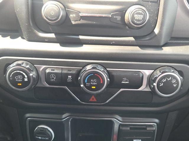 Used 2021 Jeep Wrangler Sport AWD/4WD image 21