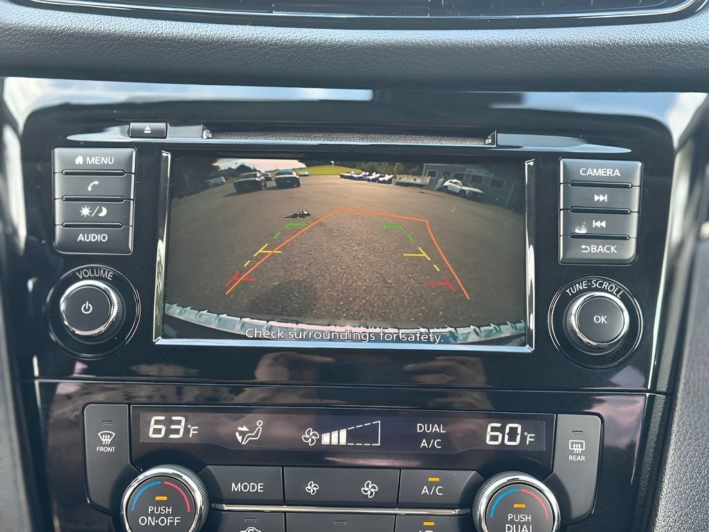 Used 2022 Nissan Rogue Sport SV AWD/4WD image 23