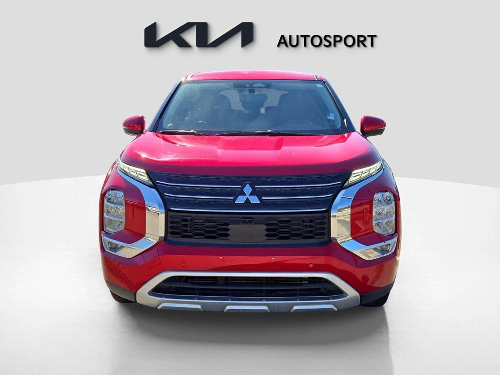 Used 2024 Mitsubishi Outlander SE Black Edition video 2