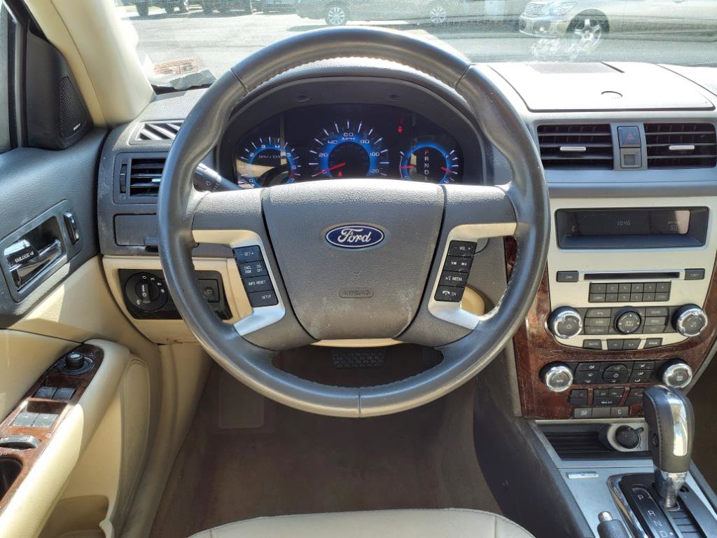 Used 2012 Ford Fusion SEL image 3