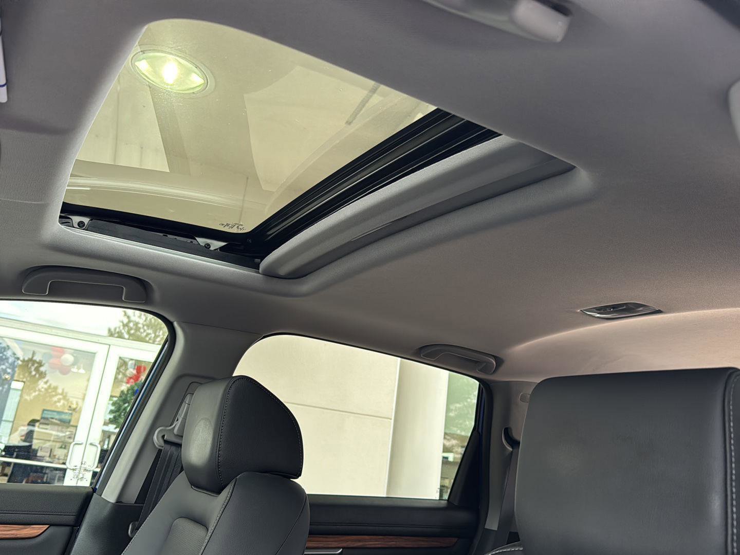 Used 2022 Honda CR-V Touring image 29