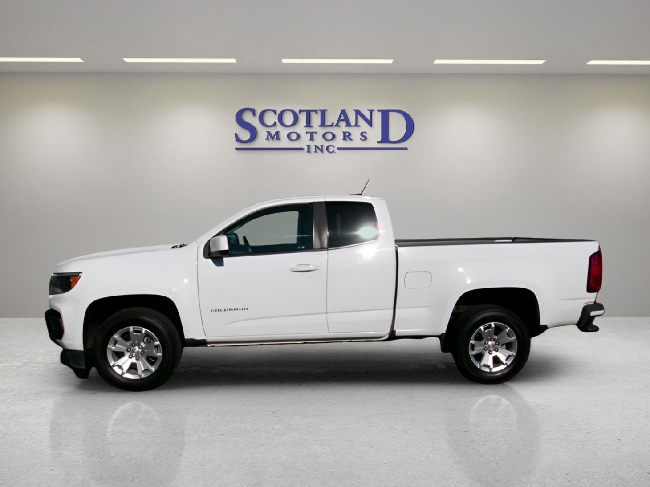 Used 2022 Chevrolet Colorado LT w/ Fleet Safety Package RWD image 1
