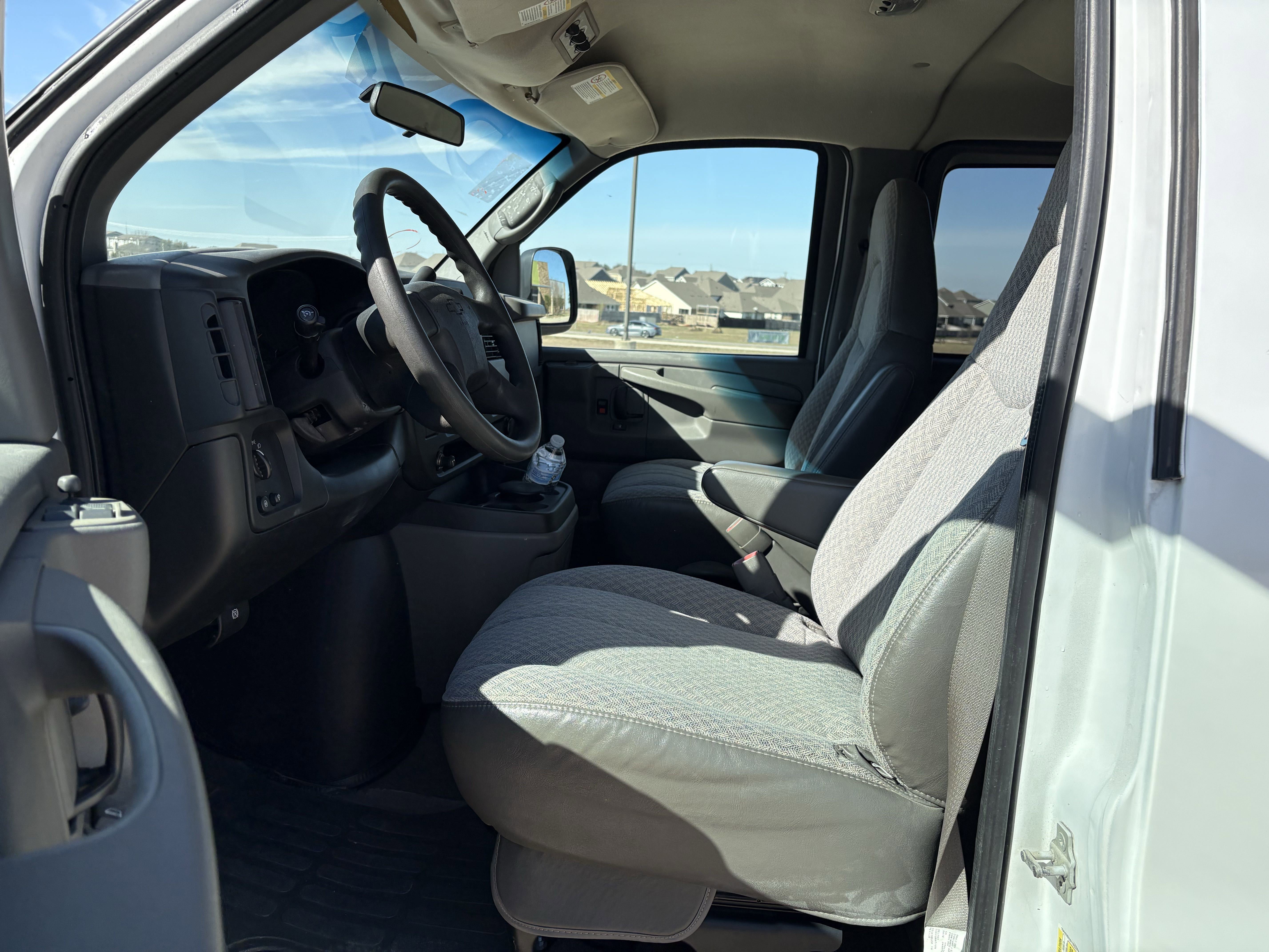 Used 2006 Chevrolet Express 3500 3500 w/ LT Preferred Equipment Group image 7