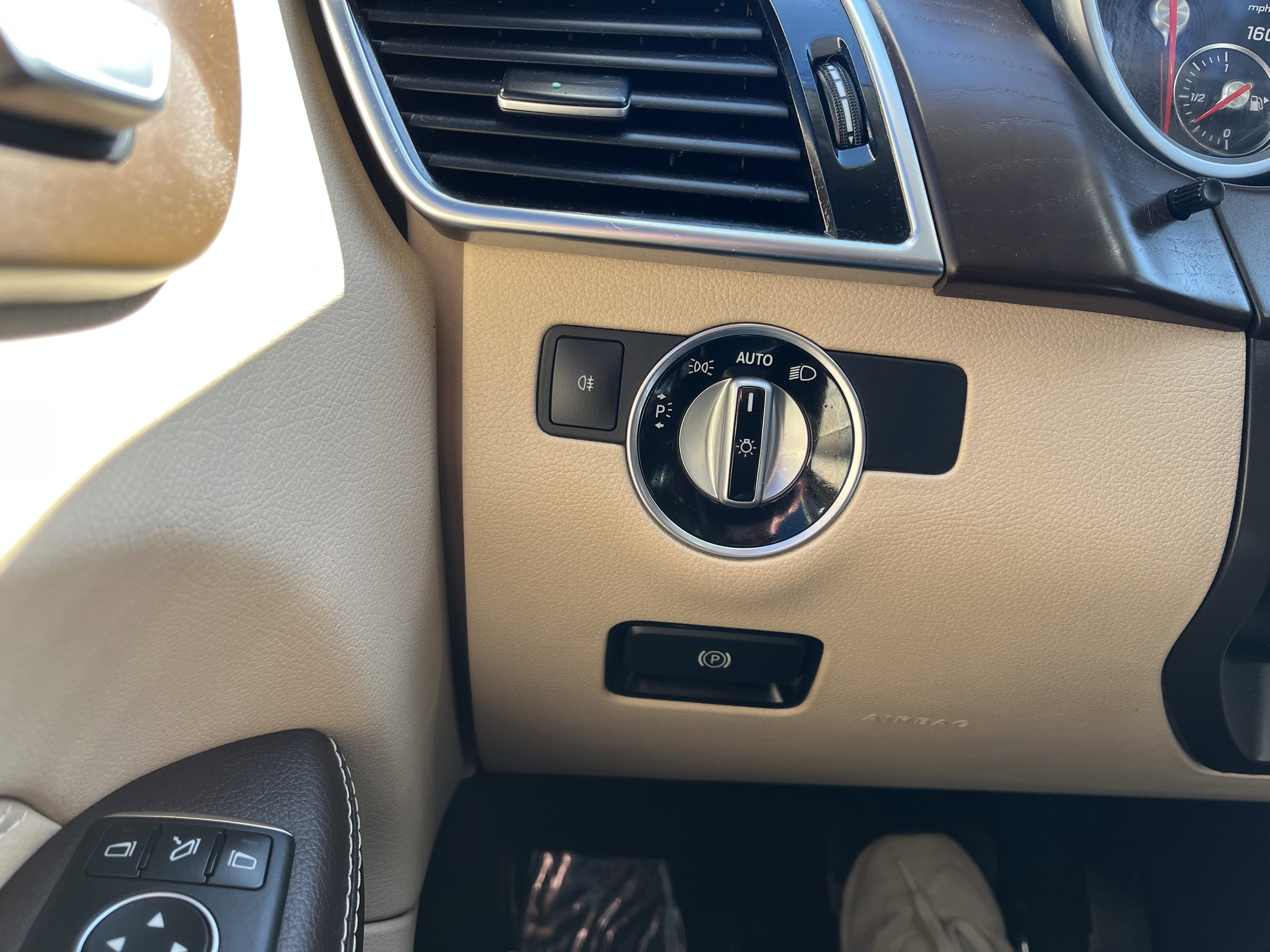 Used 2017 Mercedes-Benz GLE 350 4MATIC w/ Premium 1 Package image 18