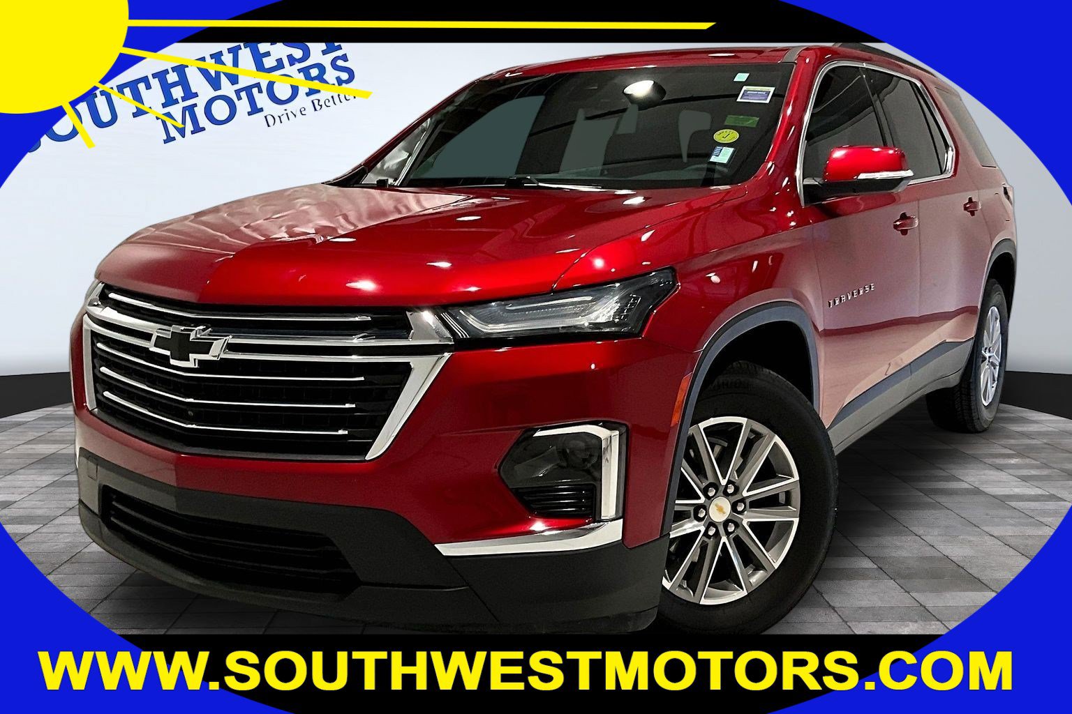 Used 2023 Chevrolet Traverse LT w/ Rear Camera Mirror Package AWD/4WD image 1