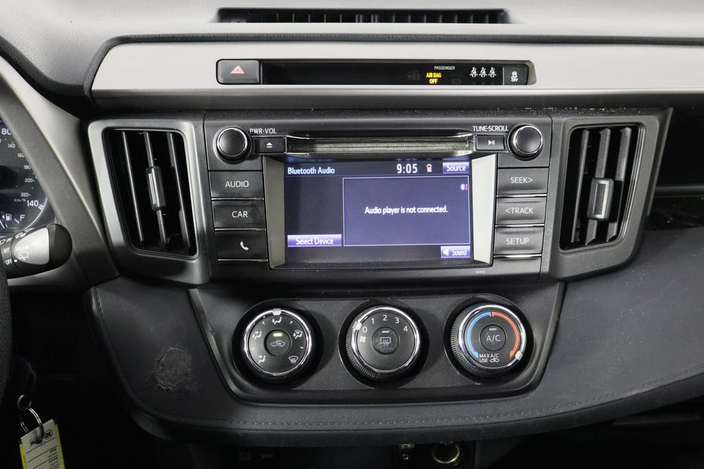 Used 2017 Toyota RAV4 LE FWD image 25