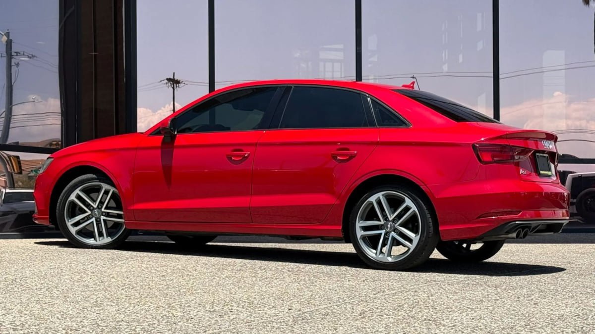 Used 2017 Audi A3 2.0T Premium w/ Convenience Package FWD image 6