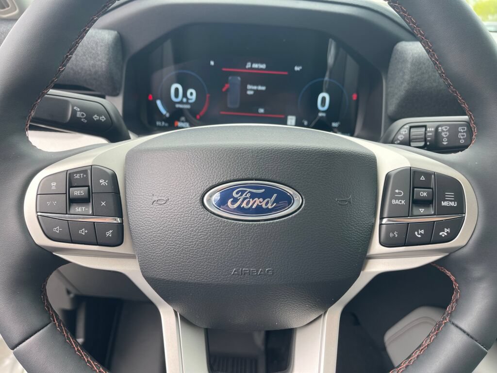 New 2026 Ford Explorer Active w/ Active Comfort Package AWD/4WD image 16