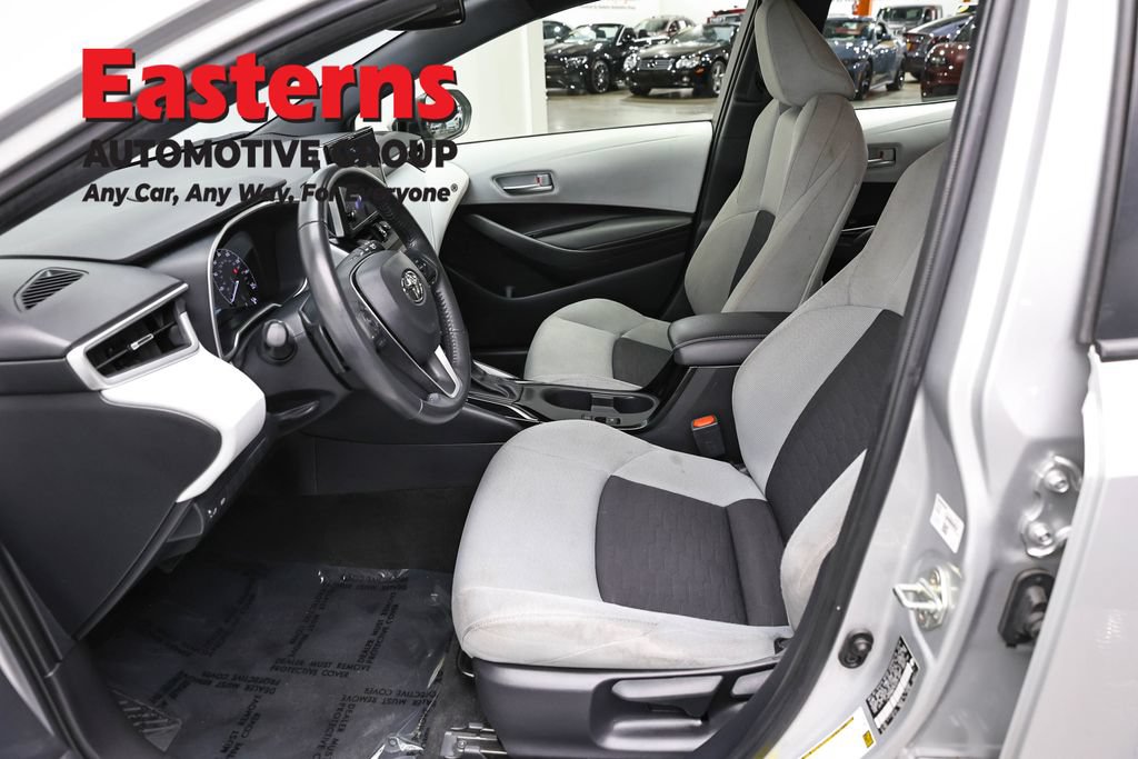 Used 2024 Toyota Corolla SE w/ SE Package FWD image 13