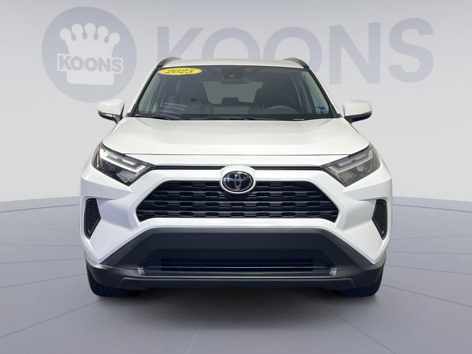 Used 2025 Toyota RAV4 XLE image 11